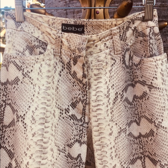 Bebe Snakeskin Print Jeans 2P EXCELLENT CONDITION - Picture 3 of 4